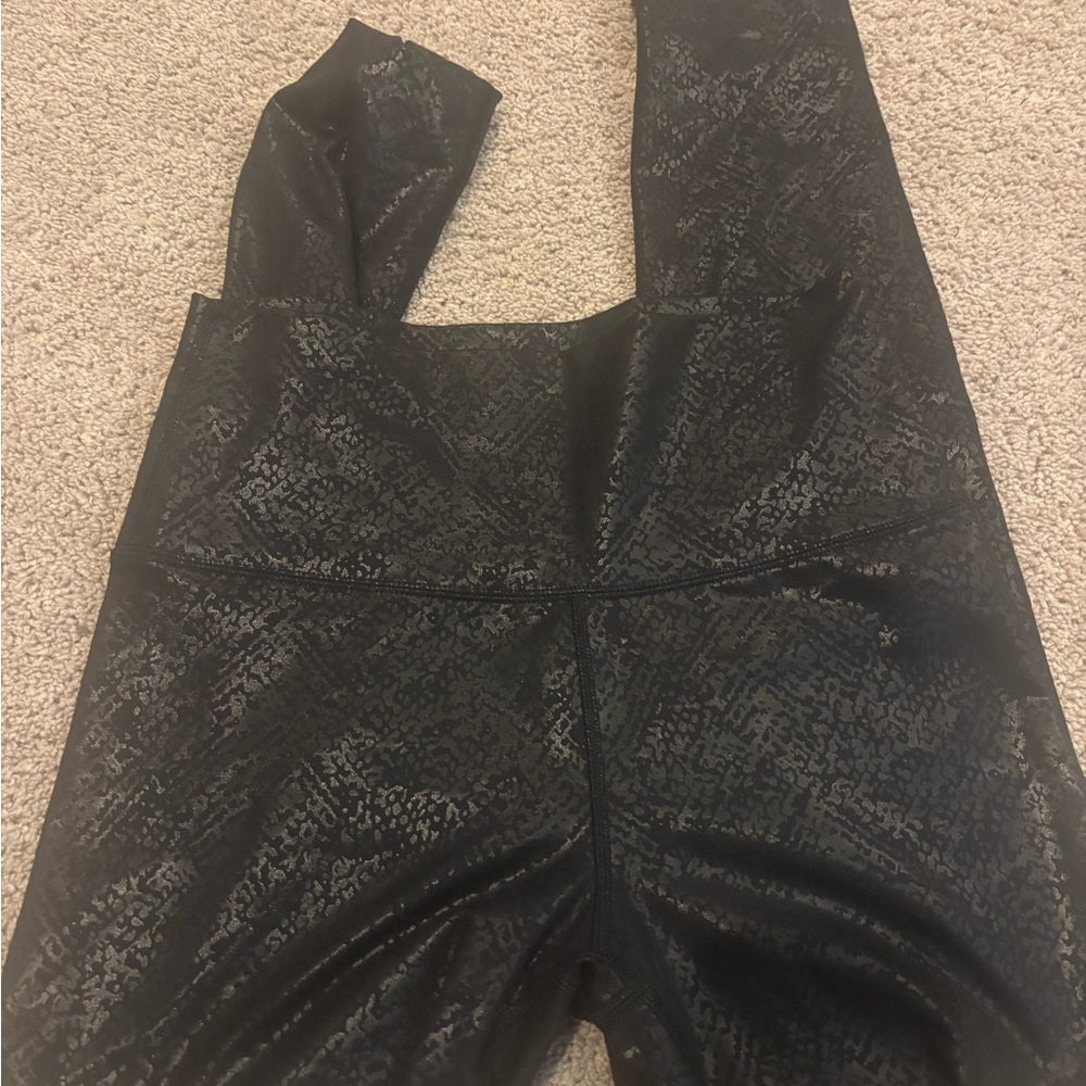 Aerie Black Patterned Leggings